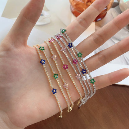 [Nova Jewelry]Sparkling Flower Shape Tennis Bracelet