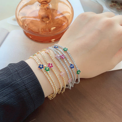 [Nova Jewelry]Sparkling Flower Shape Tennis Bracelet