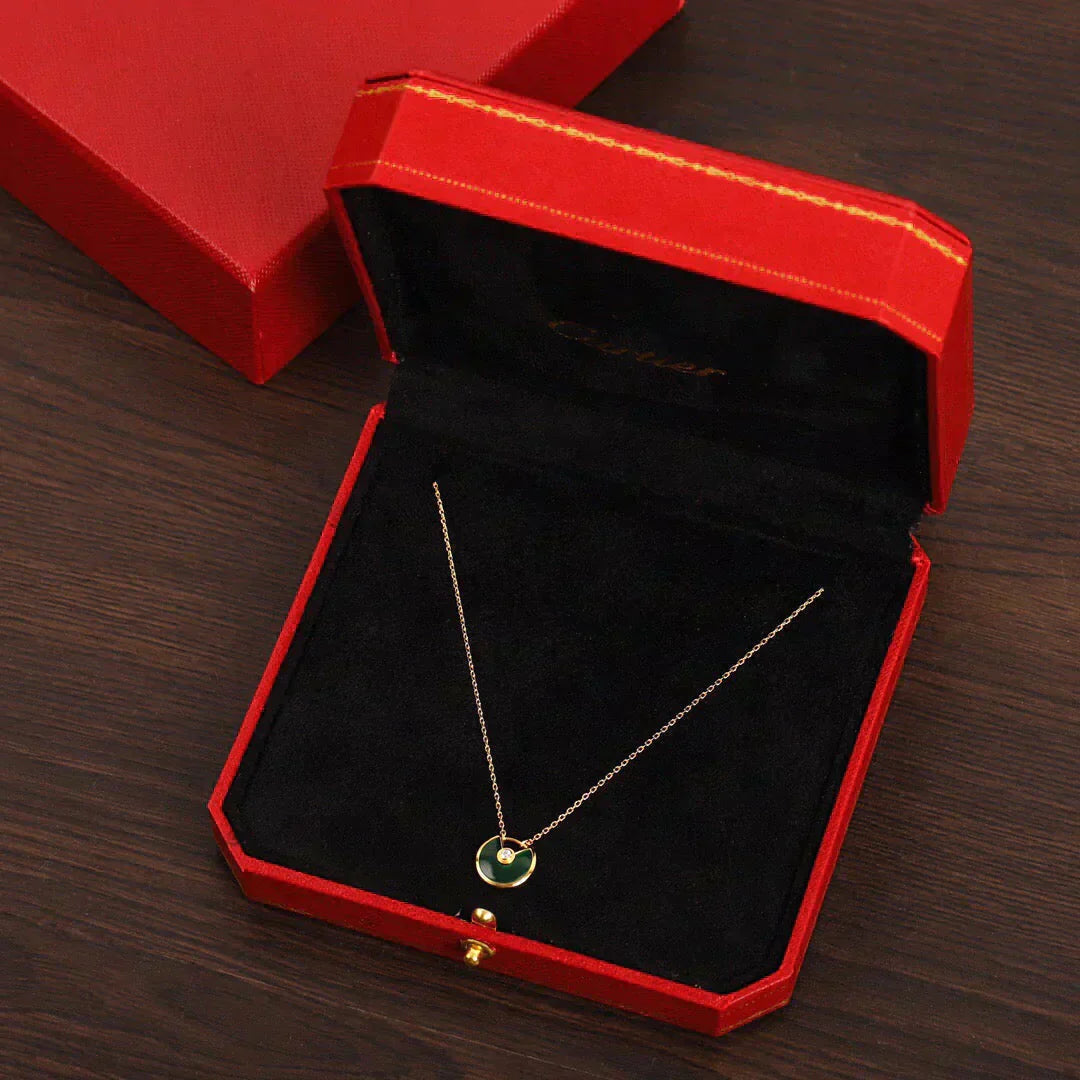 [BLUE TEARS]AMULETTE GOLD MALACHITE NECKLACE