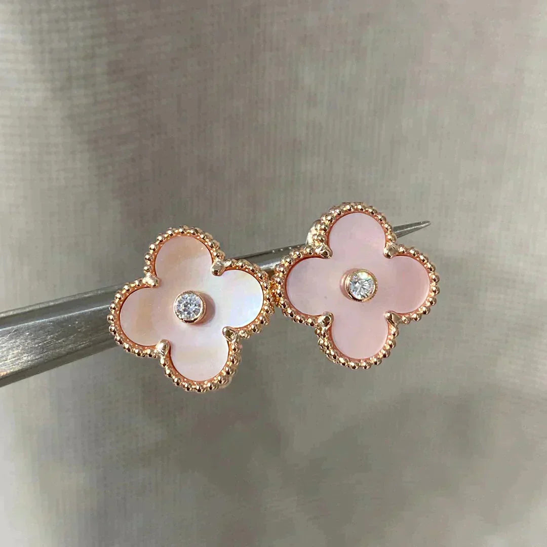 [BLUE TEARS]CLOVER MEDIUM 1 MOTIFS  PINK MOP DIAMOND EARRINGS