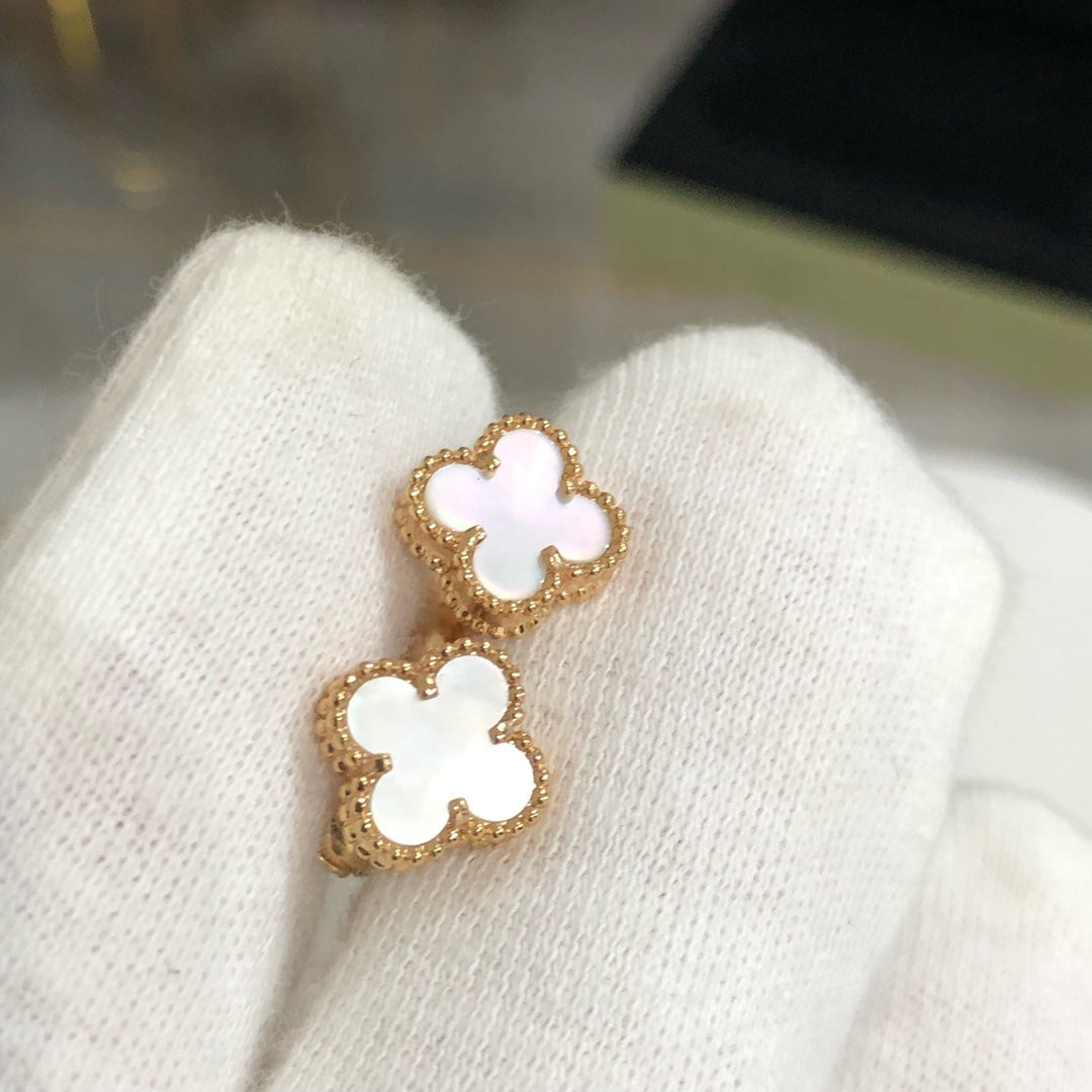 [BLUE TEARS]CLOVER MINI GOLD EARRINGS