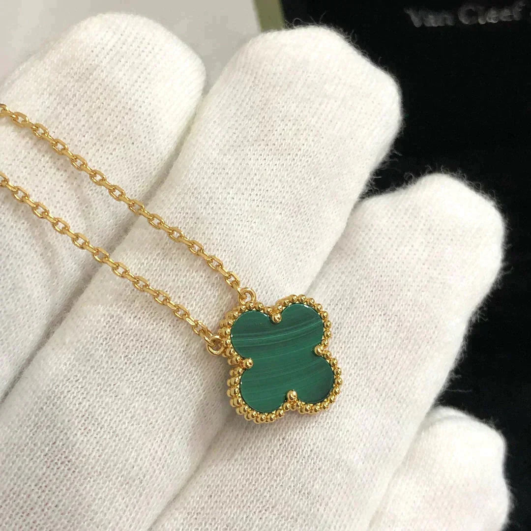 [BLUE TEARS]CLOVER 15MM MALACHITE SINGLE FLOWER  NECKLACE