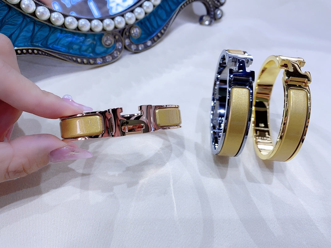 [BLUE TEARS]H CHAMPAGNE BRACELET