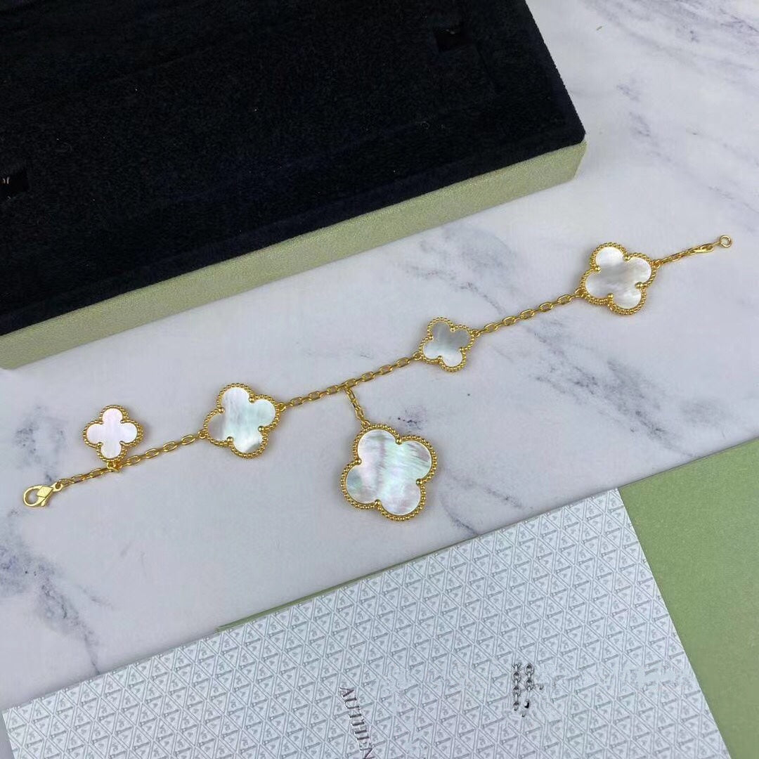 [BLUE TEARS]MAGIC CLOVER MOP GOLD BRACELET 5 MOTIFS