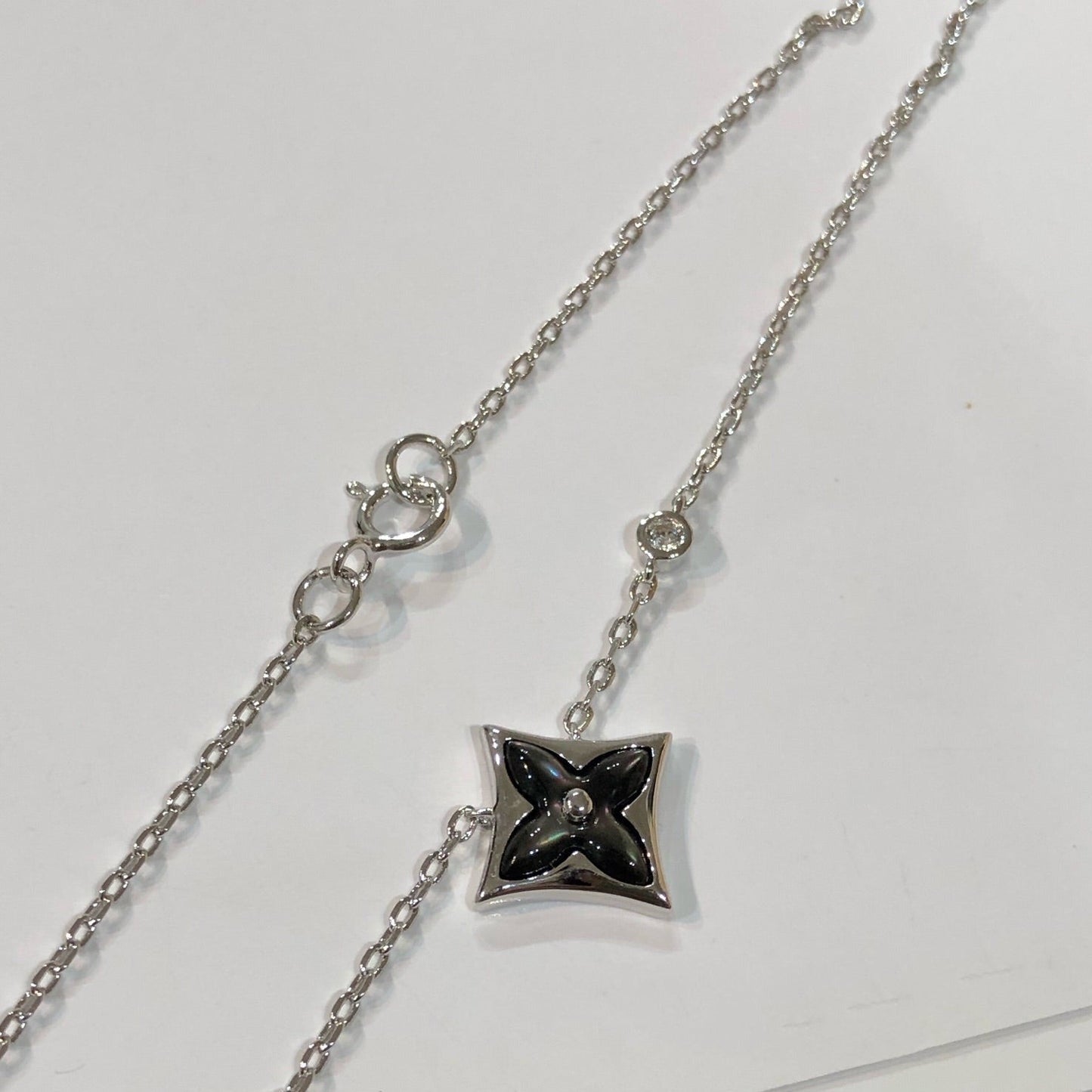 [BLUE TEARS]STAR BLACK MOP NECKLACE