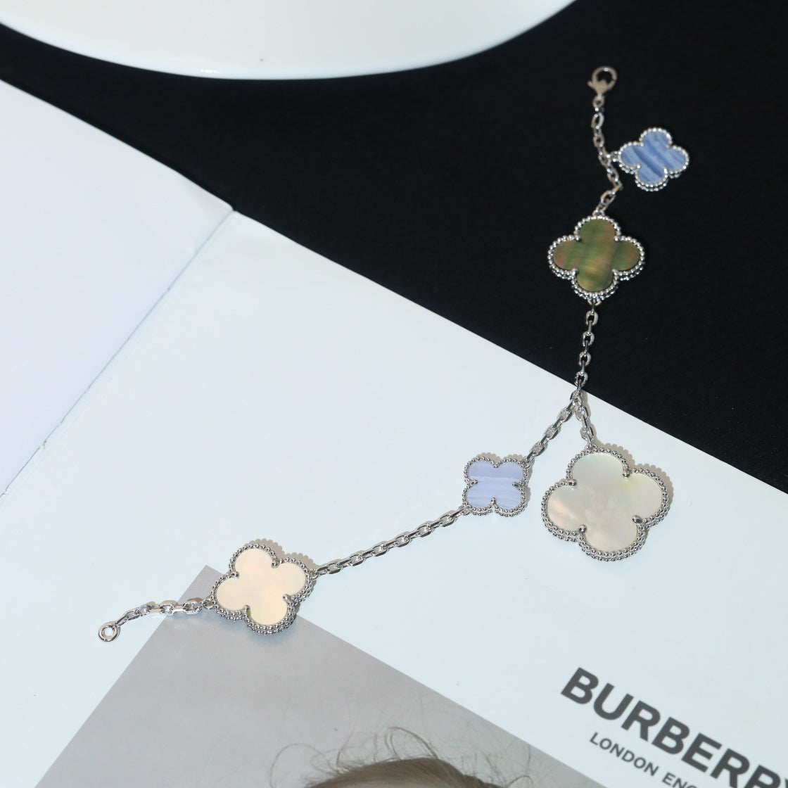 [BLUE TEARS]CLOVER BRACELET 5 MOTIFS MOP CHALCEDONY SILVER
