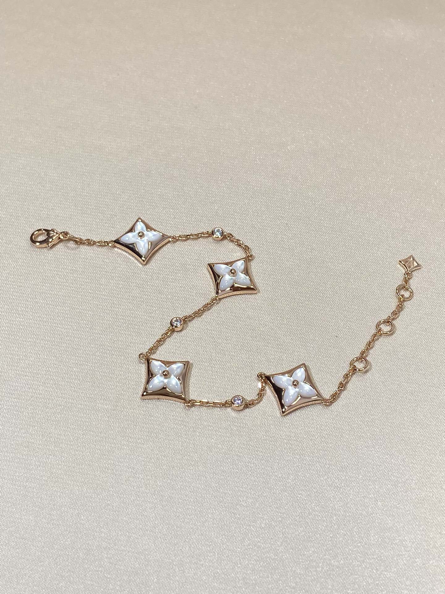 [BLUE TEARS]STAR 4 MOTIF MOP DIAMOND PINK GOLD BRACELET