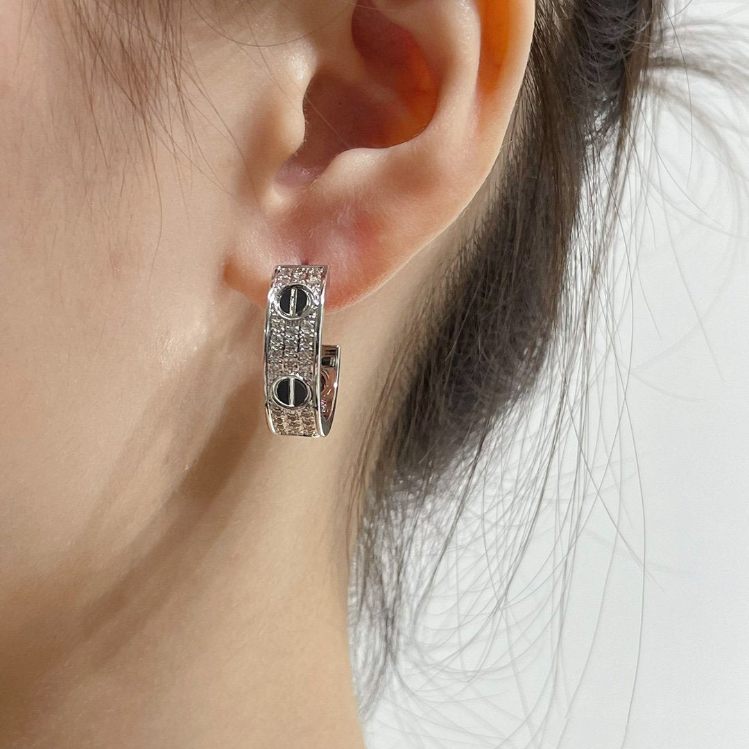 [BLUE TEARS]LOVE CERAMIC DIAMOND PAVED SILVER EARRINGS