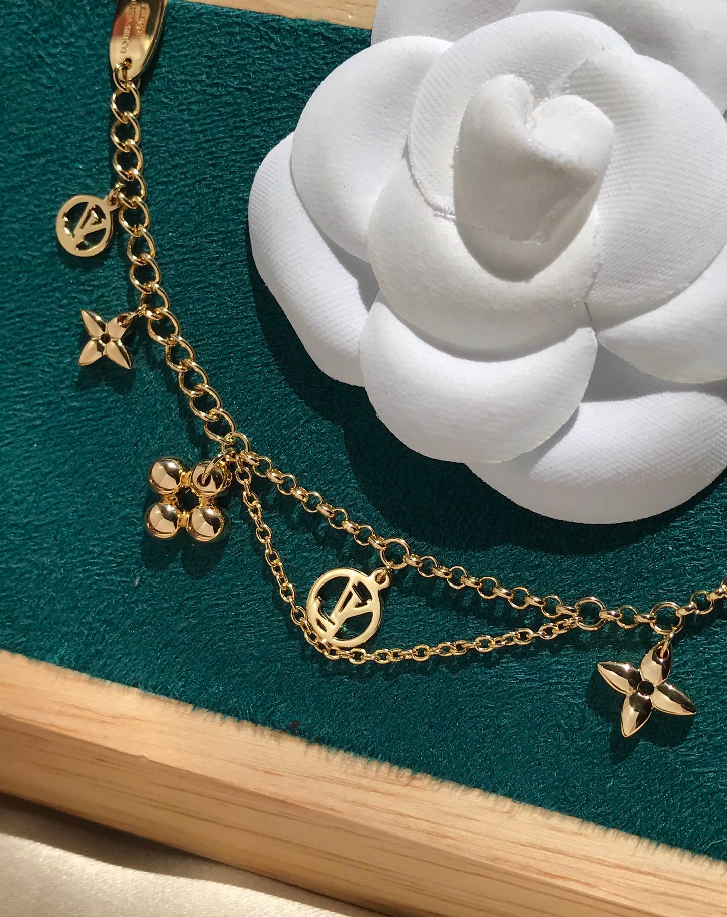 [BLUE TEARS]BLOOMING PINK GOLD MOP BRACELET