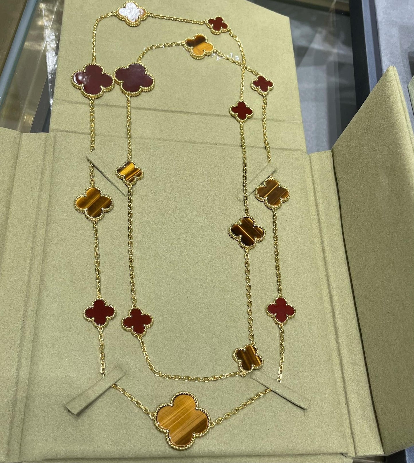 [BLUE TEARS]CLOVER 16 MOTIF CARNELIAN TIGER EYE ROSE GOLD NECKLACE