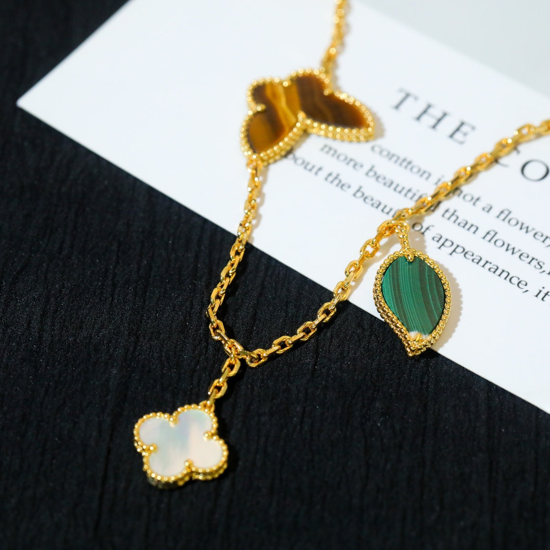 [BLUE TEARS]LUCKY SPRING 5 MOTIF GOLD BRACELET