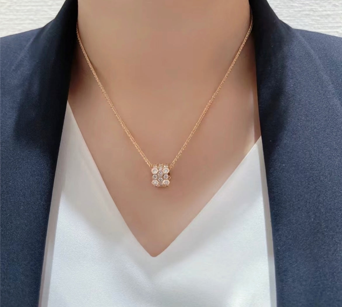 [BLUE TEARS]BEE LOVE DIAMOND PAVED 3 ROW NECKLACE