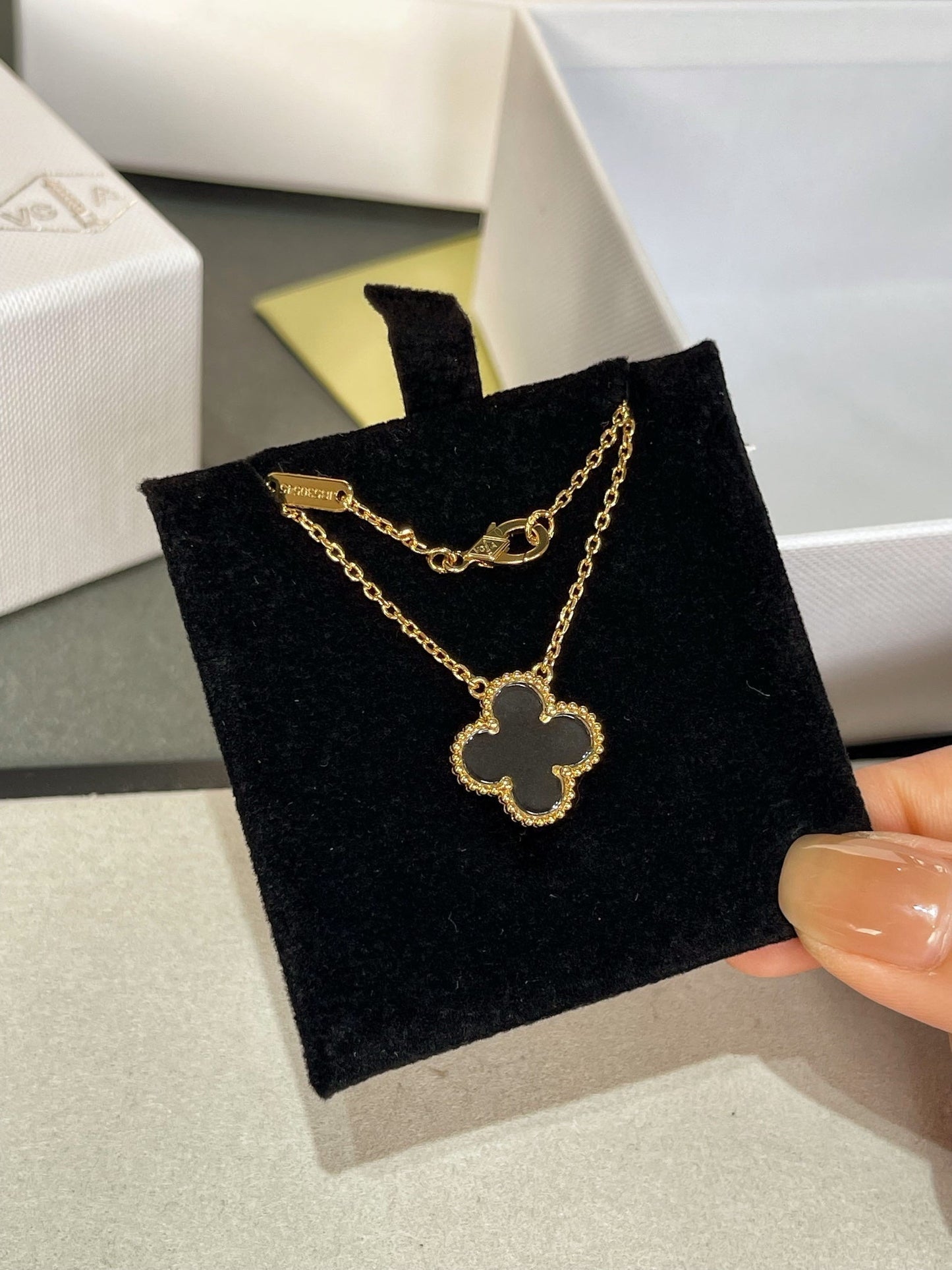 [BLUE TEARS]CLOVER ROCK CRYSTAL ROSE GOLD NECKLACE