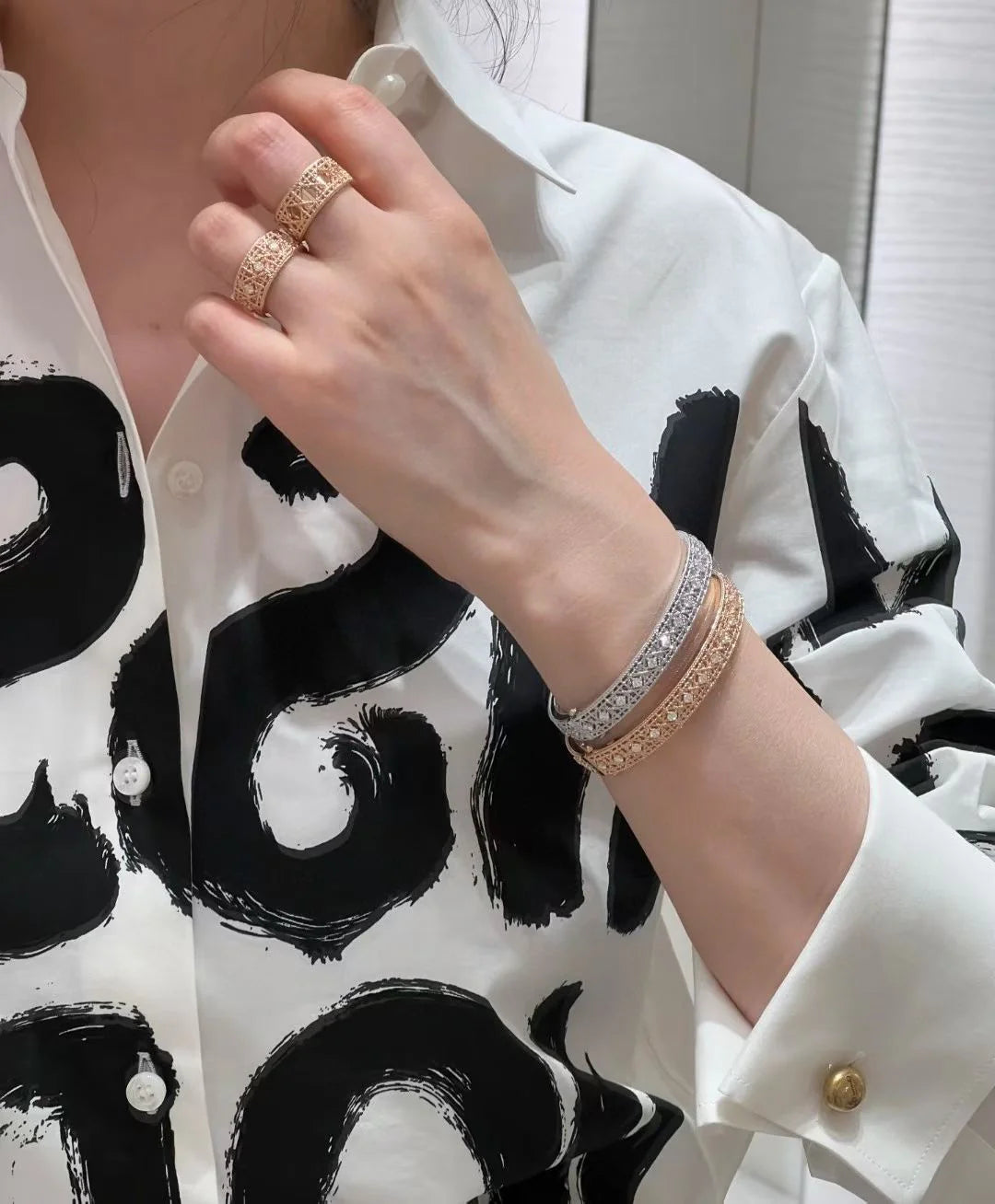 [BLUE TEARS]2026 WOVEN-PATTERN BRACELET SET WITH FULL DIAMOND INLAY THREE-COLORS）
