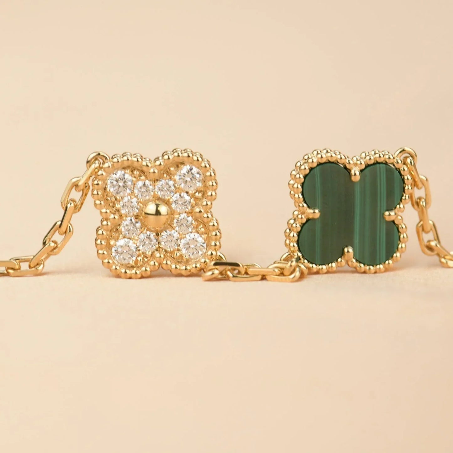 [BLUE TEARS] CLOVER 5 MOTIF MALACHITE BRACELET COLLECTION