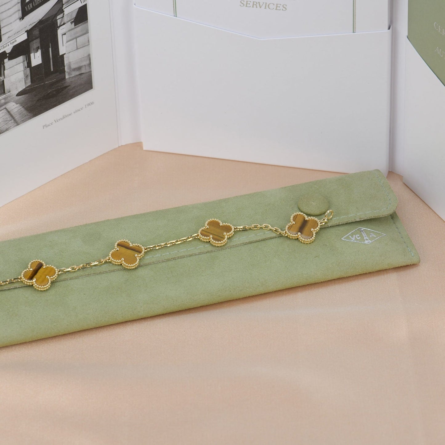 [BLUE TEARS]CLOVER  5 MOTIFS TIGER EYE BRACELET