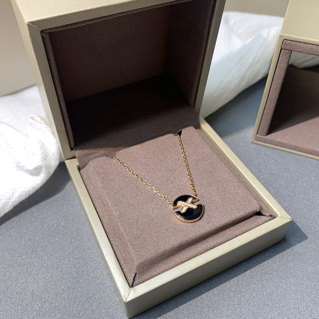 [BLUE TEARS]JEUX DE PINK GOLD DIAMOND NECKLACE