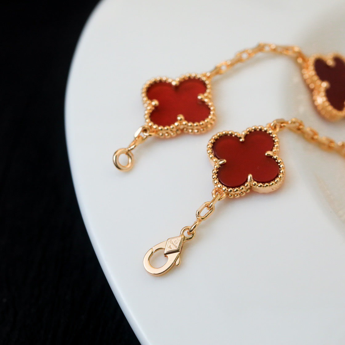 [BLUE TEARS]CLOVER 5 MOTIFS RED AGATE  BRACELET