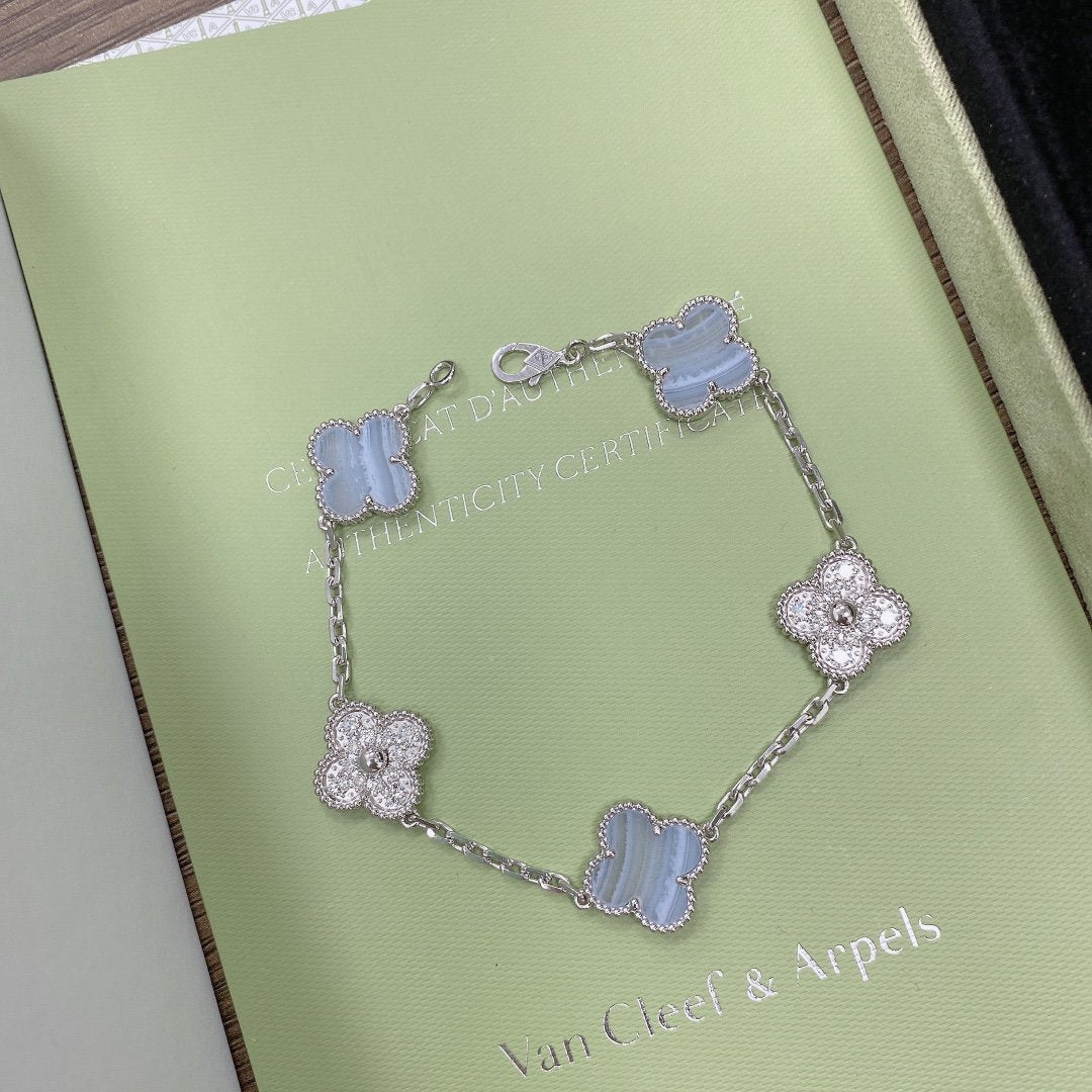 [BLAUE TRÄNEN]KLEE 5 MOTIV DIAMANT LILA CHALCEDON ARMBAND SILBER 