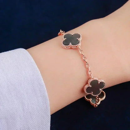 [BLUE TEARS]CLOVER 5 MOTIF GRAY MOP  BRACELET