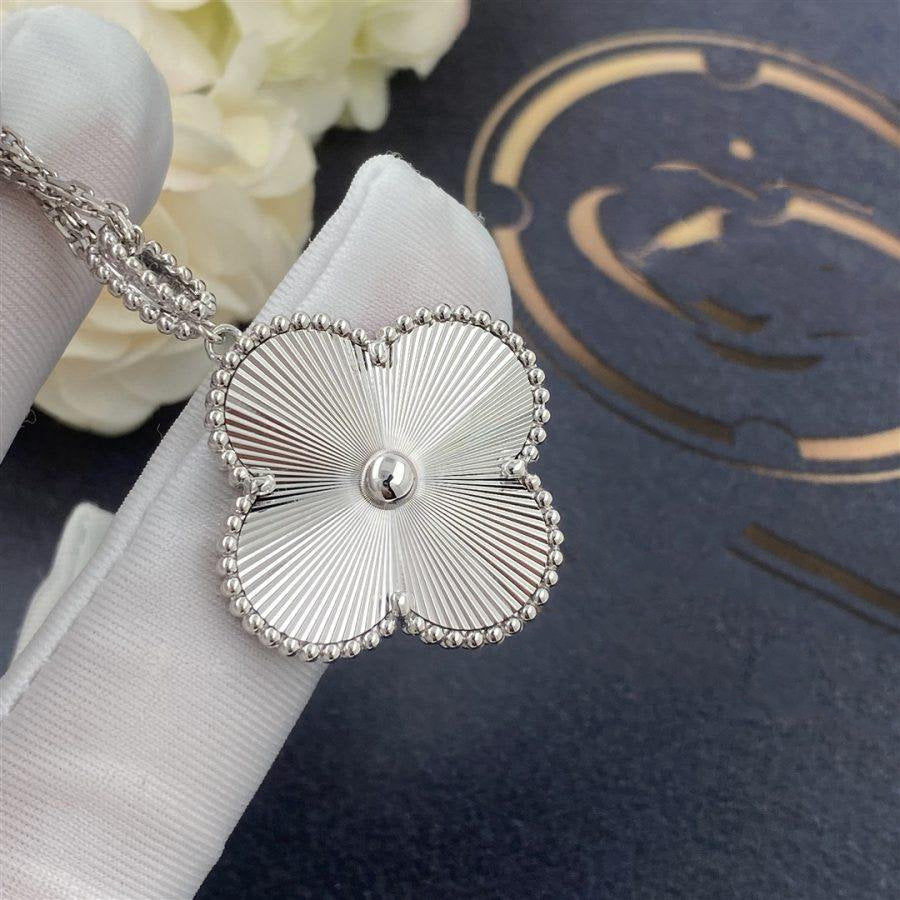 [BLUE TEARS]CLOVER 25MM SILVER BIG CLOVER NECKLACE