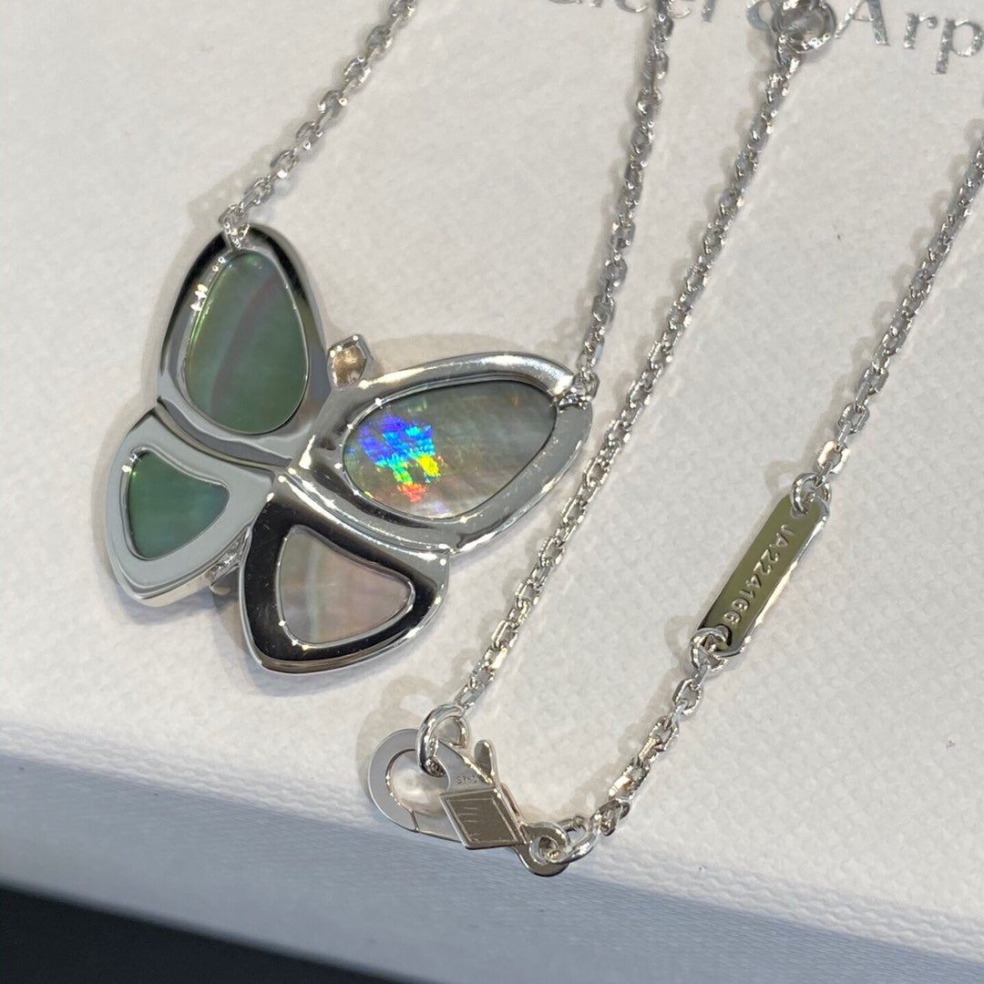 [BLUE TEARS]LARGE BUTTERFLY SILVER PENDANT DIAMOND NECKLACE